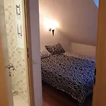 Sio *